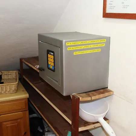 アパート Les Guides