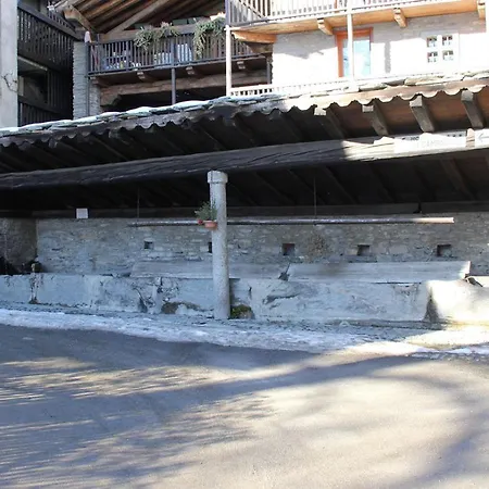 Les Guides Διαμέρισμα Κουρμαγιέρ