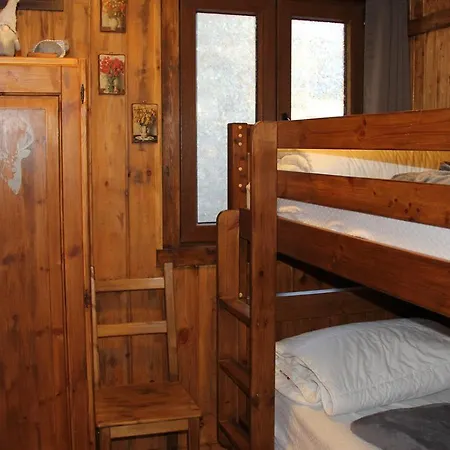 Les Guides Διαμέρισμα Κουρμαγιέρ